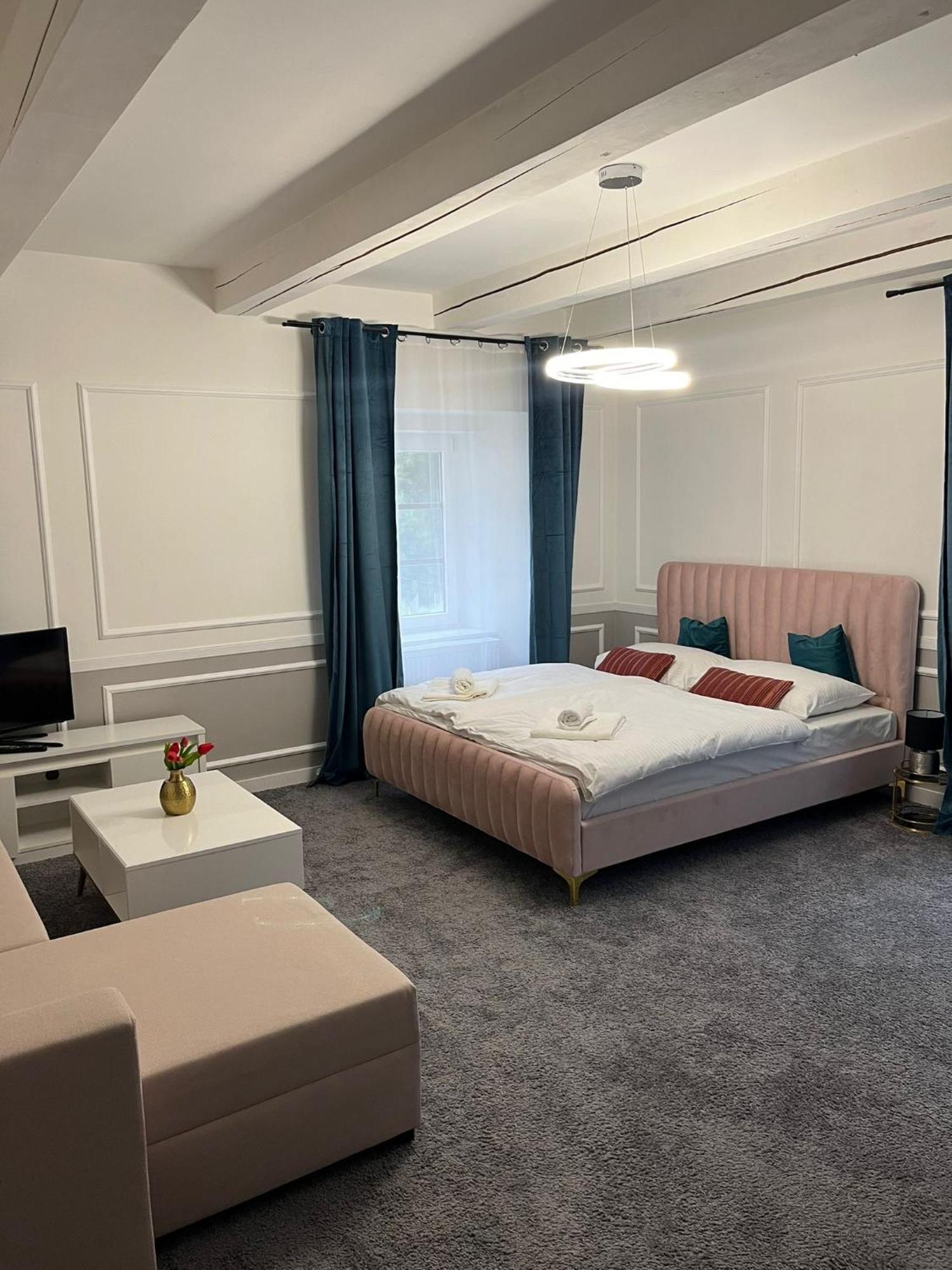 אורבסקי פודזמוק Boutique Hotel Posta Rl מראה חיצוני תמונה