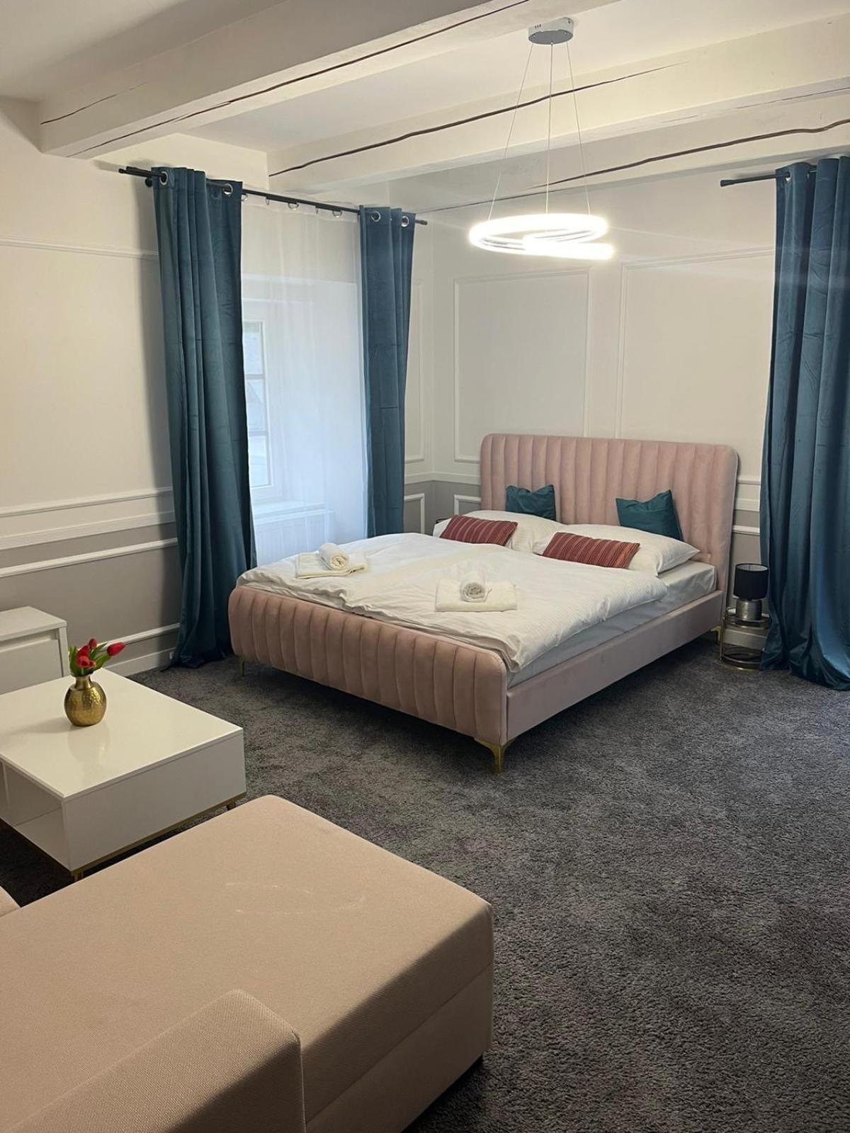 אורבסקי פודזמוק Boutique Hotel Posta Rl מראה חיצוני תמונה