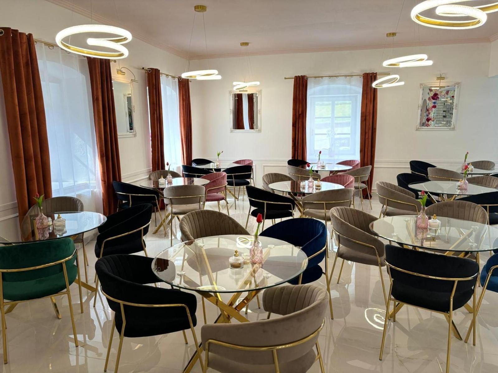 אורבסקי פודזמוק Boutique Hotel Posta Rl מראה חיצוני תמונה